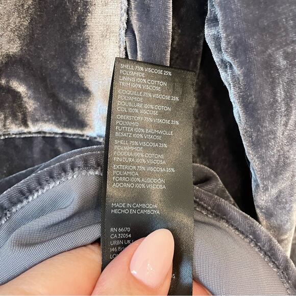 Anthro Pilcro Hadley Velvet Top - Picture 6 of 7